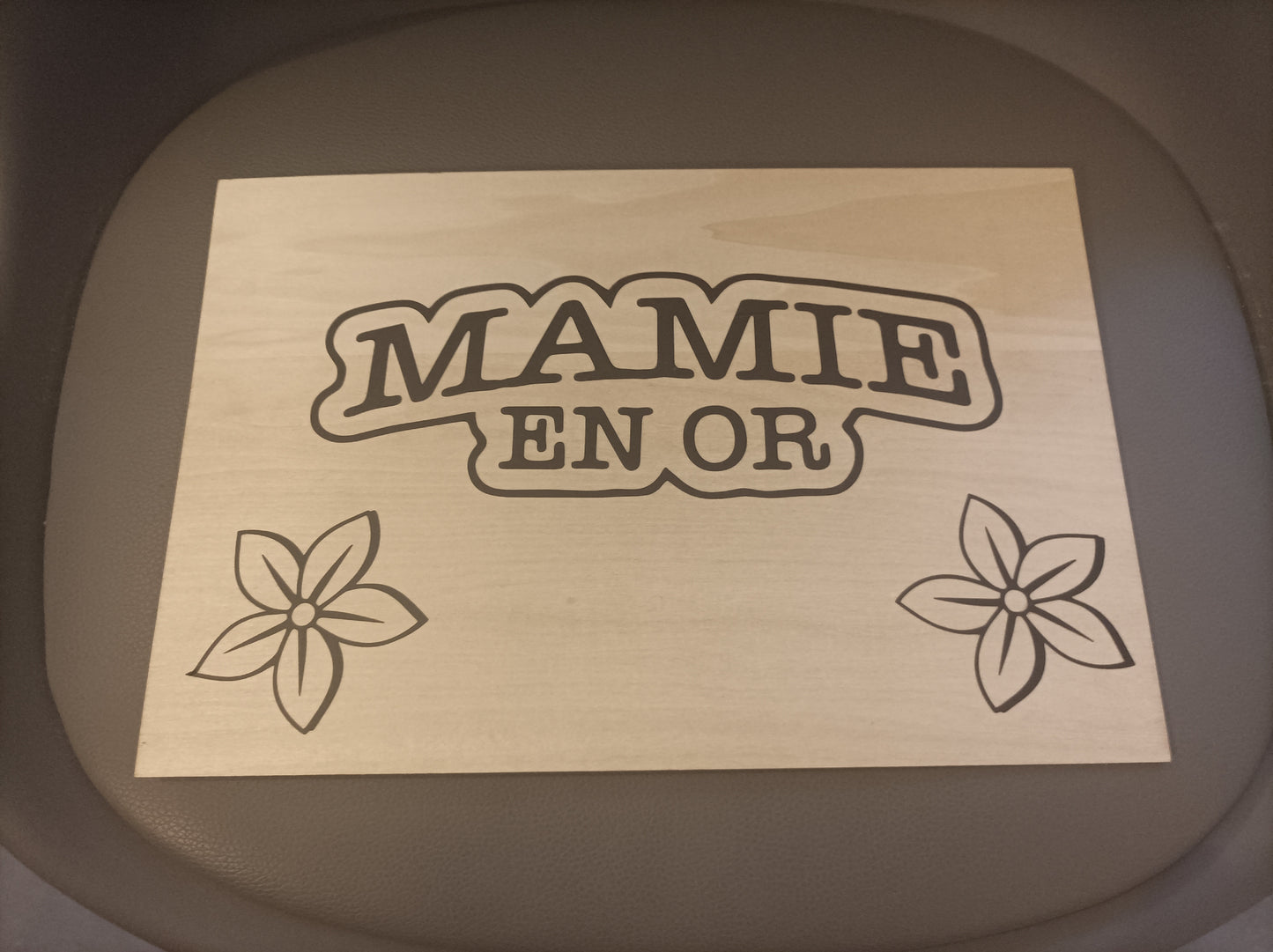 Cadre mamie en or